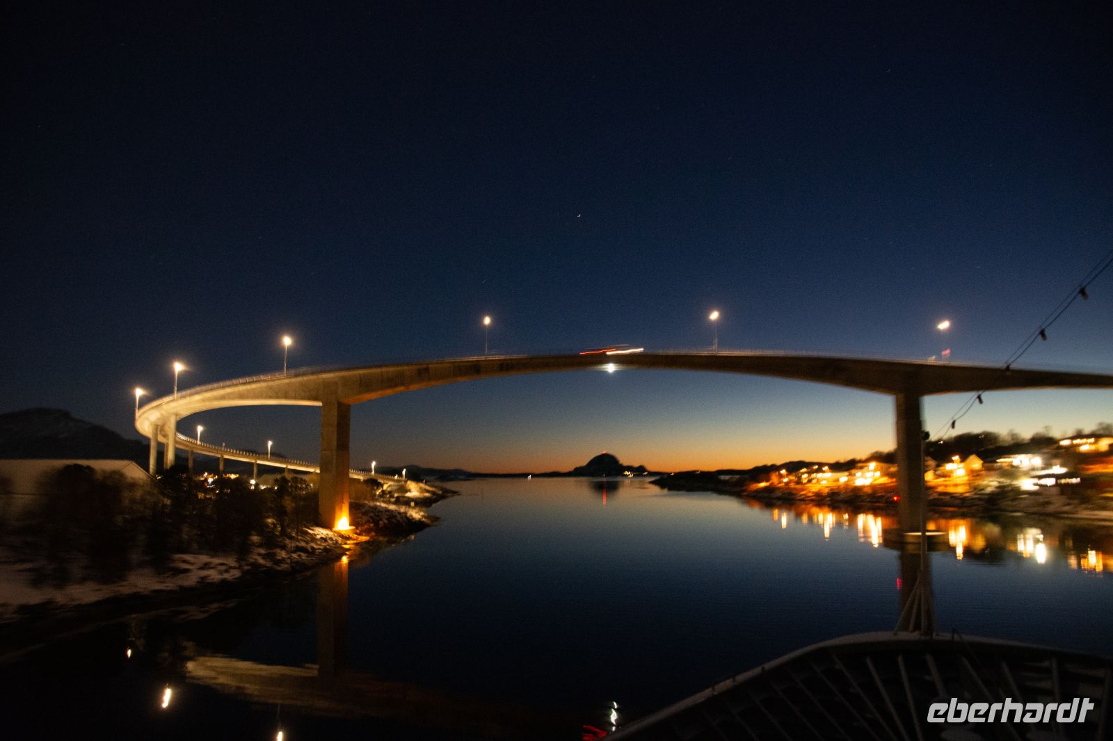 Helgelandsküste - Brønnøysund mit Torghatten &ndash; &copy; Martin Büchner (Eberhardt TRAVEL)