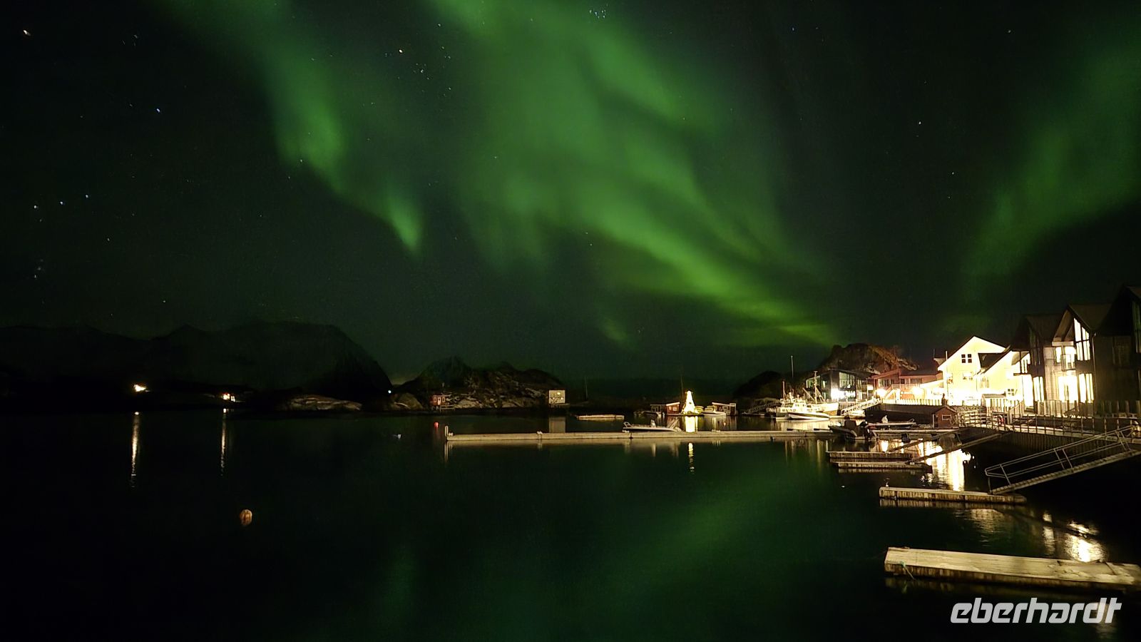 Polarlichter in Hamn I Senja &ndash; &copy; Sinah Witzig (Eberhardt TRAVEL)