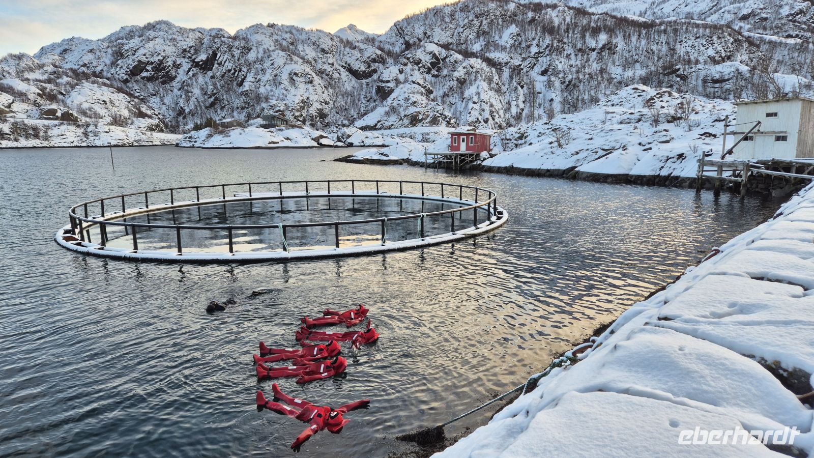 Floating im Fjord &ndash; &copy; Sinah Witzig (Eberhardt TRAVEL)