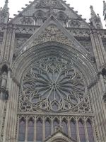 Die Rosette von Außen..... &ndash; &copy; Marta Rass (Eberhardt TRAVEL)