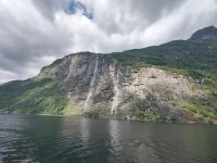 zZ. sind die Schwestern ziemlich dünn geworden... &ndash; &copy; Marta Rass (Eberhardt TRAVEL)