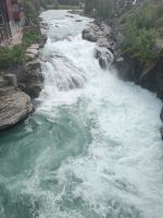 Auch Lom besitzt die Flußkaskaden &ndash; &copy; Marta Rass (Eberhardt TRAVEL)
