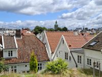 Stavanger (Blick von der Altstadt zum Valbergtårnet) &ndash; &copy; Katrin Deutschbein (Eberhardt TRAVEL)