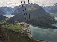 Ausblick vom Berg Hoven (Loen) &ndash; &copy; Katrin Deutschbein (Eberhardt TRAVEL)