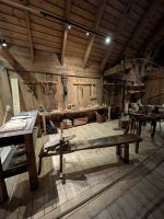 im Langhaus des Wikingermuseums &ndash; &copy; Marlies Krause (Eberhardt TRAVEL)
