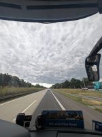 fulminante Wolken während der Rückreise &ndash; &copy; Marlies Krause (Eberhardt TRAVEL)