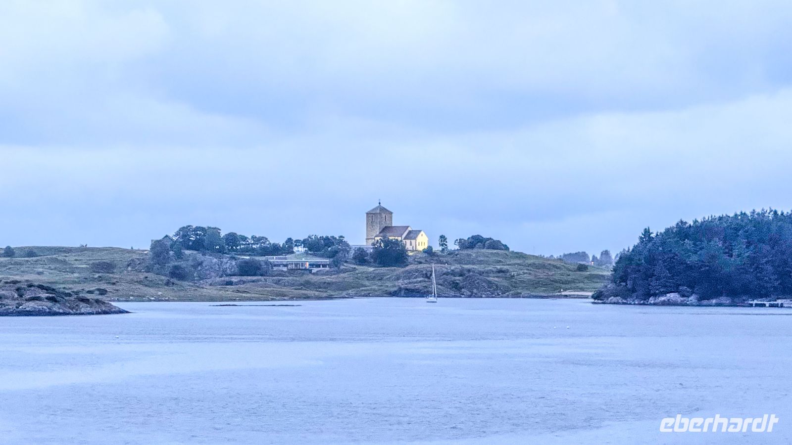 Avaldsnes, Insel Karmøy - St. Olavs Kirche &ndash; &copy; Martin Büchner (Eberhardt TRAVEL)
