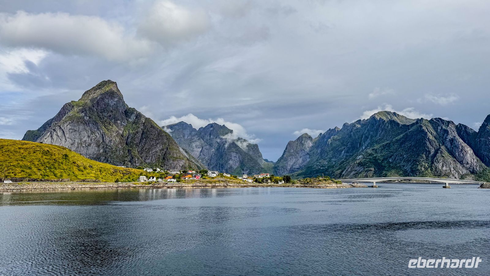 Reine, Insel Moskenesøya, Lofoten &ndash; &copy; Martin Büchner (Eberhardt TRAVEL)