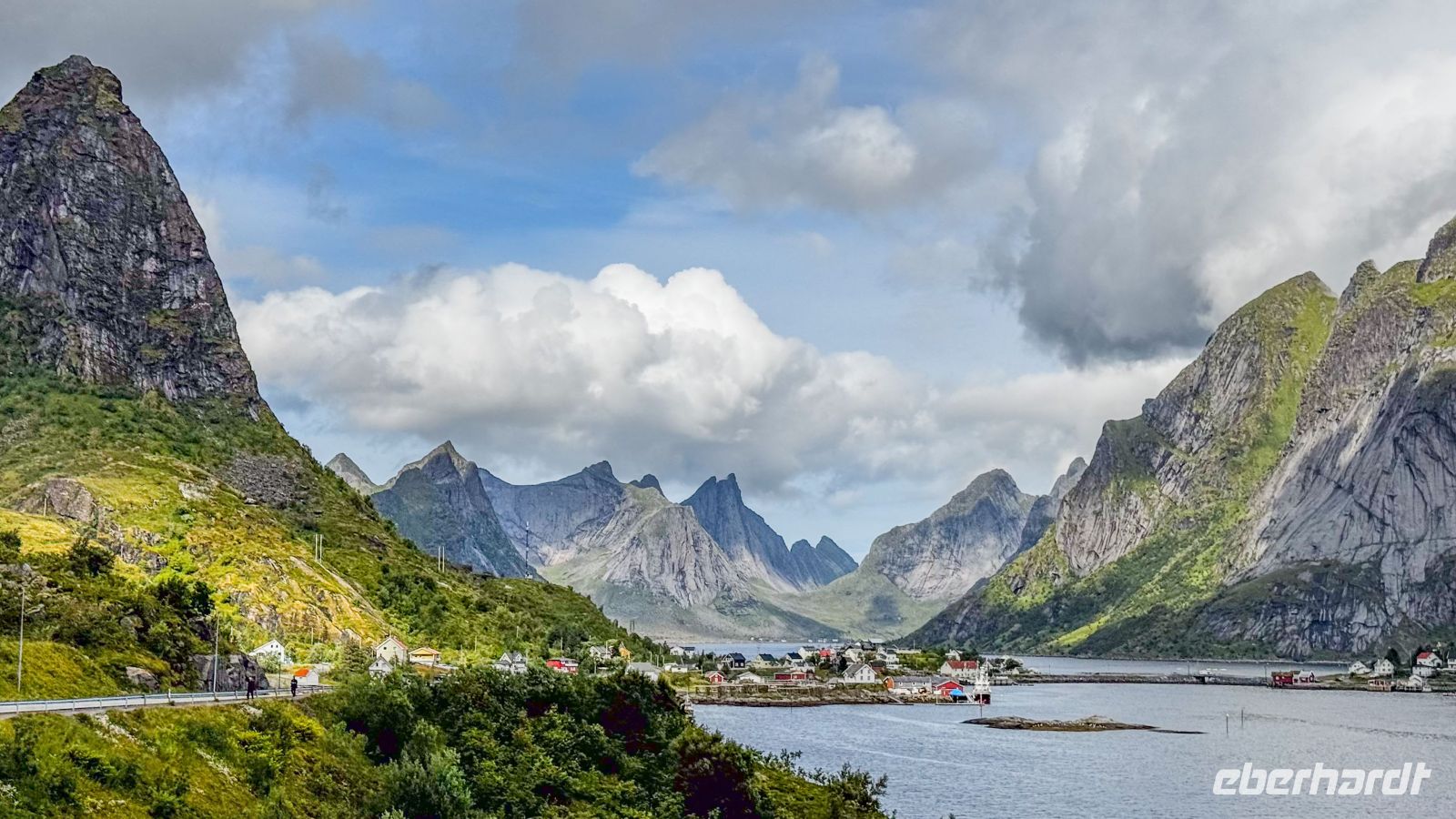 Reine, Insel Moskenesøya, Lofoten &ndash; &copy; Martin Büchner (Eberhardt TRAVEL)