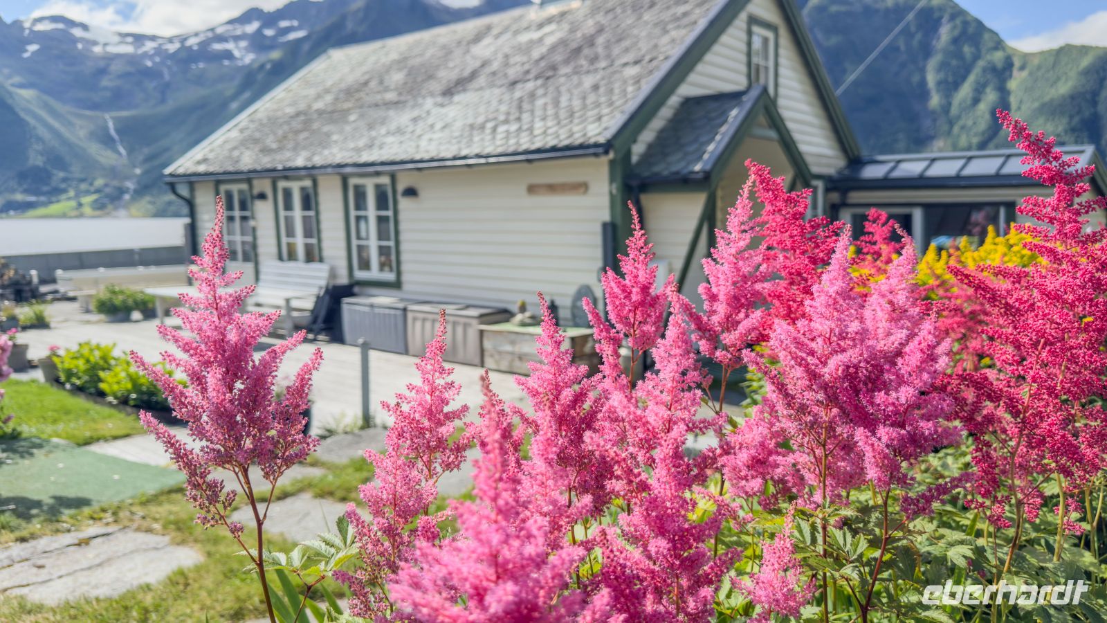Urke im Norangsfjord (Hjørundfjord) &ndash; &copy; Martin Büchner (Eberhardt TRAVEL)