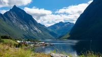 Urke im Norangsfjord (Hjørundfjord) &ndash; &copy; Martin Büchner (Eberhardt TRAVEL)