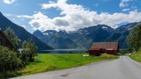 Urke im Norangsfjord (Hjørundfjord) &ndash; &copy; Martin Büchner (Eberhardt TRAVEL)