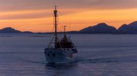 Forschungsschiff und ehemaliger Robenfänger M/S Polarstar vor Florø &ndash; &copy; Martin Büchner (Eberhardt TRAVEL)
