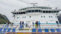 Hornelen - Europas höchste Meeresklippe - Blicke sind nach oben gerichtet &ndash; &copy; Martin Büchner (Eberhardt TRAVEL)