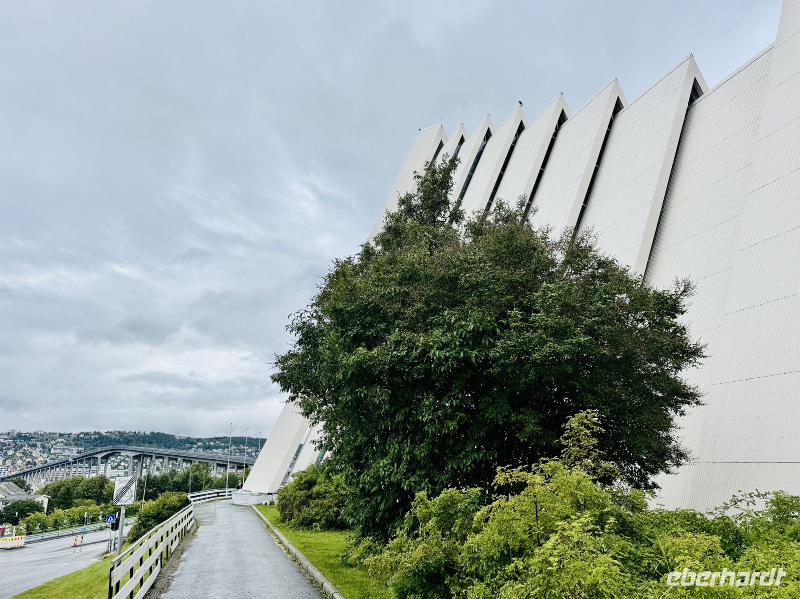 6. Tag - Eismeerkathedrale, Tromsø &ndash; &copy; Christin Kuschka (Eberhardt TRAVEL)