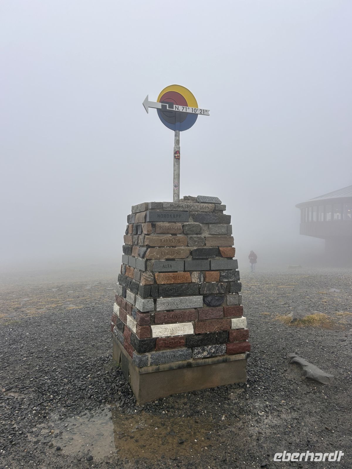 70. Breitengrad, anfangs etwas Nebel  &ndash; &copy; Carola Gastmeier (Eberhardt TRAVEL)