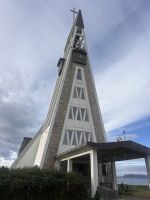 Besuch der Kirche im Ort  &ndash; &copy; Carola Gastmeier (Eberhardt TRAVEL)