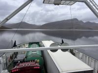 Mit der Fähre geht es über den Fjord  &ndash; &copy; Carola Gastmeier (Eberhardt TRAVEL)