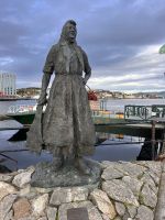 Ein Denkmal für die Frauen der Fischer  &ndash; &copy; Carola Gastmeier (Eberhardt TRAVEL)