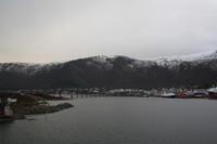 Einfahrt nach Stokmarknes &ndash; &copy; Claudia Wetzel (Eberhardt TRAVEL)