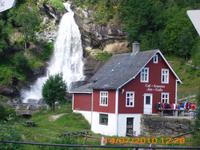 Steindalsfossen &ndash; &copy; Ingrid Langer (Eberhardt TRAVEL)
