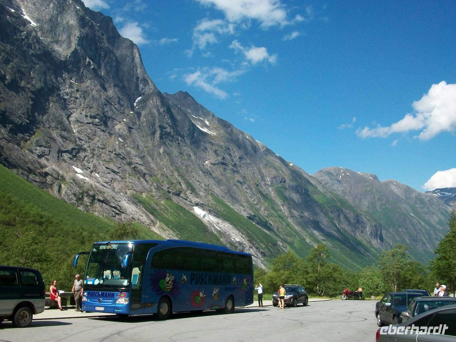 Unser Reisebus an den Trollstigen &ndash; &copy; Steffen Mucke (Eberhardt TRAVEL)