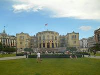 Stadtrundfahrt Oslo (Storting bzw. Parlamentsgebäude) &ndash; &copy; Katrin Deutschbein (Eberhardt TRAVEL)