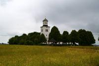 021 Rök, Kirche und Runenstein &ndash; &copy; Konrad Füssel (Eberhardt TRAVEL)