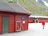 Fahrtimpressionen mit der Flåmbahn (Station Myrdal - Übergang zur Bergenbahn) &ndash; &copy; Katrin Deutschbein (Eberhardt TRAVEL)