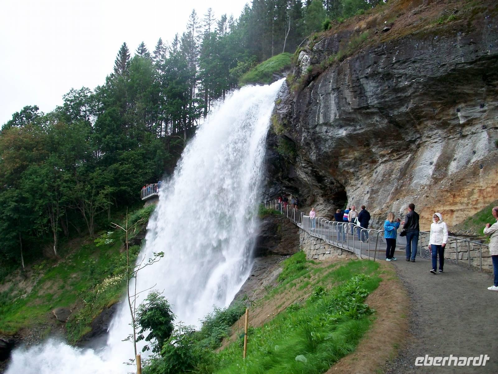 Steindalsfoss &ndash; &copy; Steffen Mucke (Eberhardt TRAVEL)