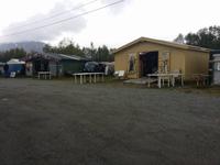 17.06.15: Sami-Souvenirladen in Nordnorwegen &ndash; &copy; Bernhard Sieber (Eberhardt TRAVEL)