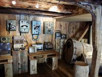 19.06.15: Historische Sammlung im Fischerdorf Nusfjord &ndash; &copy; Bernhard Sieber (Eberhardt TRAVEL)