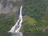 T6 Der Wasserfall Freier. &ndash; &copy; Björn Jansen (Eberhardt TRAVEL)
