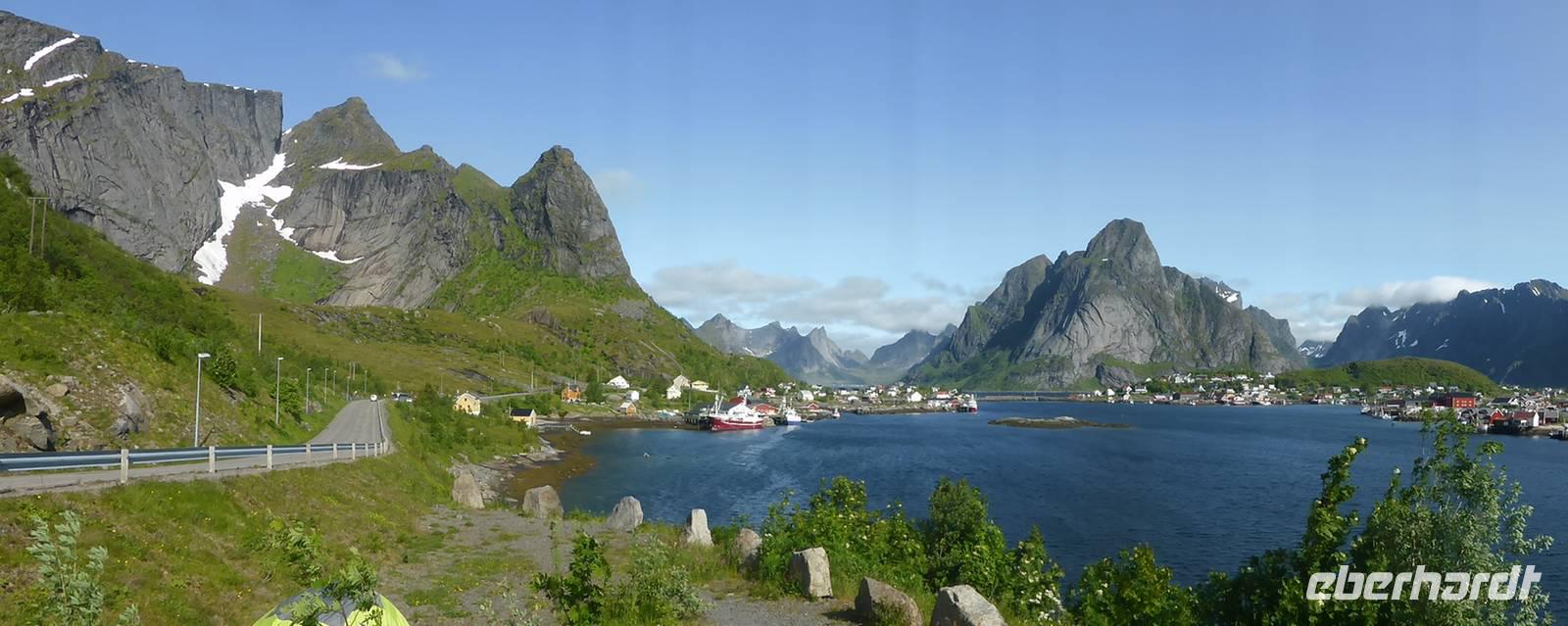 Panorama Lofoten Reine &ndash; &copy; Claudia Bernhardt (Eberhardt TRAVEL)