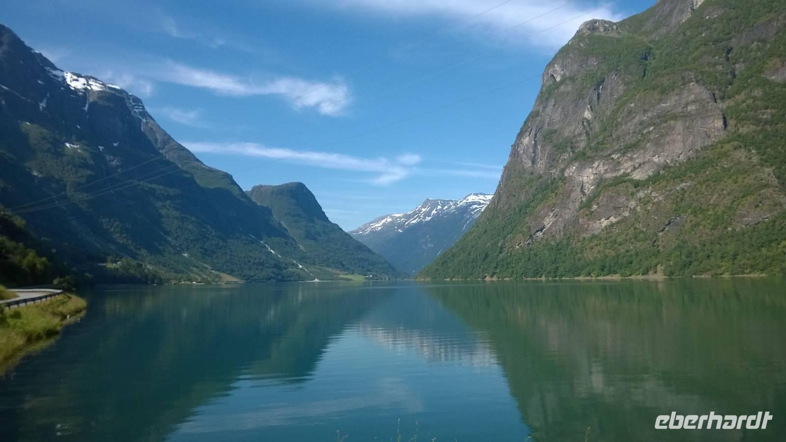 Zwischen Briksdal und Lohen &ndash; &copy; Dorothea Baumert (Eberhardt TRAVEL)