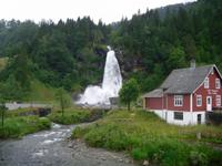 Steindalsfossen &ndash; &copy; Ingrid Langer (Eberhardt TRAVEL)