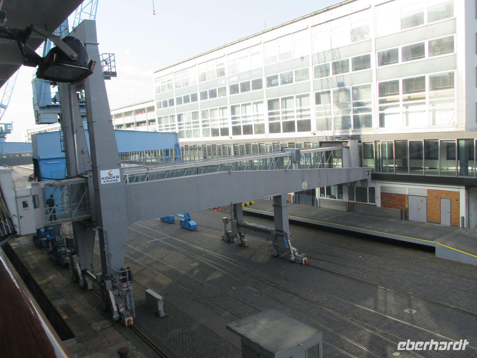 Gangway zum Schiff &ndash; &copy; Christine Paulan (Eberhardt TRAVEL)