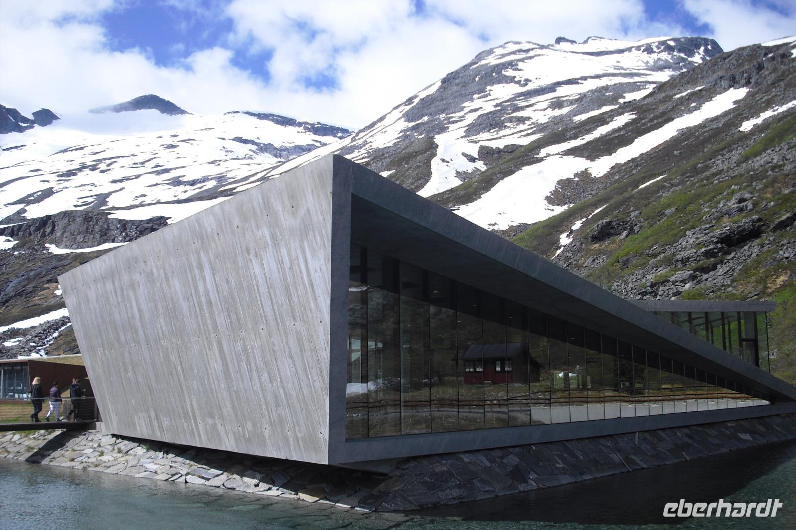Trollstigen - Mittagspause &ndash; &copy; Norbert Binder (Eberhardt TRAVEL)