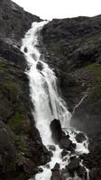 Trollstigen (Stigfossen) &ndash; &copy; Katrin Deutschbein (Eberhardt TRAVEL)