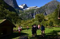 408 Wanderung zum Briksdalsbreen &ndash; &copy; Konrad Füssel (Eberhardt TRAVEL)