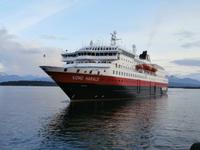 MS Kong Harald Hurtigruten in Molde &ndash; &copy; Ingrid Langer (Eberhardt TRAVEL)