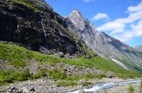 136 Trollstige, Brüder