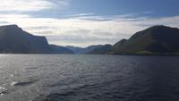 Fährüberfahrt Rovdefjord (Årvik - Koparnes) &ndash; &copy; Katrin Deutschbein (Eberhardt TRAVEL)