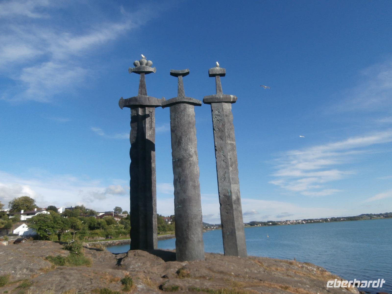 Stavanger-Schwerter im Felsen &ndash; &copy; Ingrid Langer (Eberhardt TRAVEL)