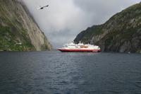Im Trollfjord &ndash; &copy; Norbert Birner (Eberhardt TRAVEL)