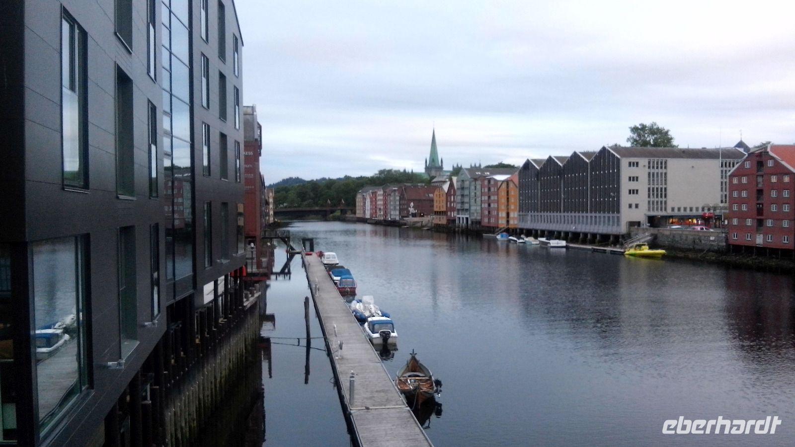 035 Trondheim - Speicherstadt am Nidelv &ndash; &copy; Konrad Füssel (Eberhardt TRAVEL)