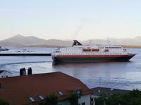 Hurtigruten in Molde &ndash; &copy; Ingrid Langer (Eberhardt TRAVEL)