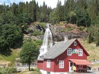 Steindalsfossen &ndash; &copy; Ingrid Langer (Eberhardt TRAVEL)