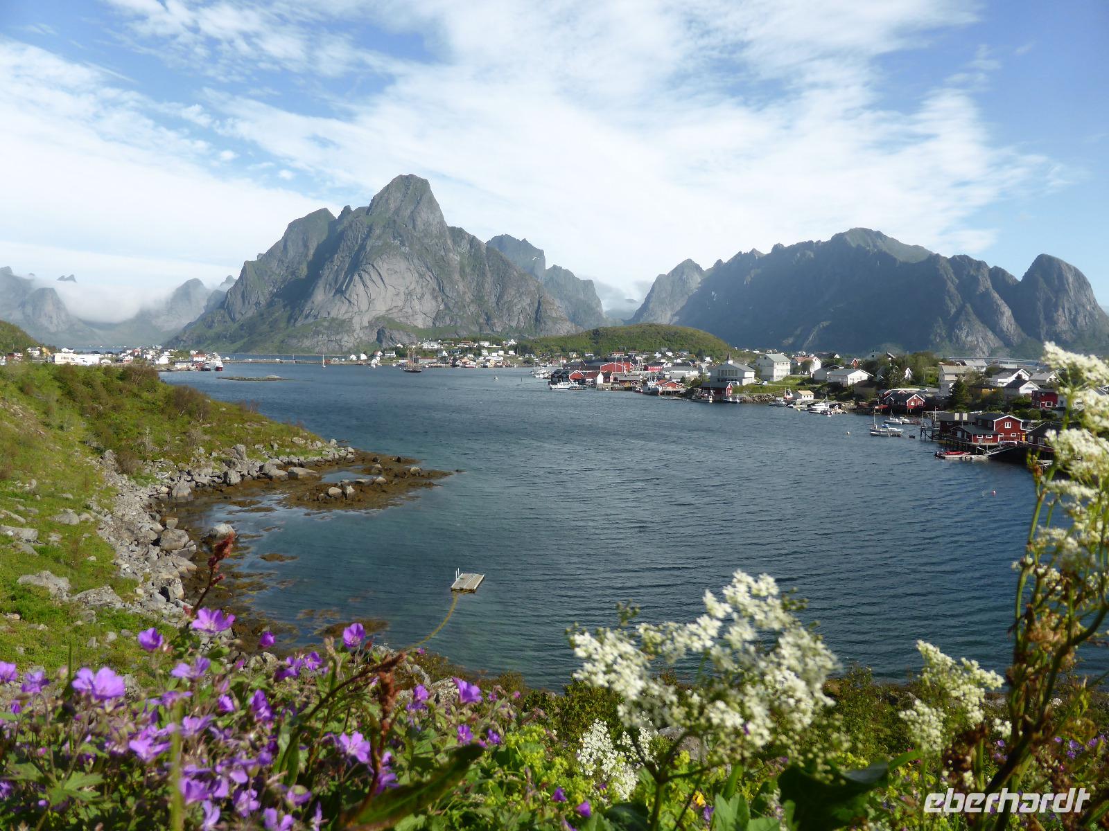 Lofoten - Reine  &ndash; &copy; Claudia Bernhardt (Eberhardt TRAVEL)