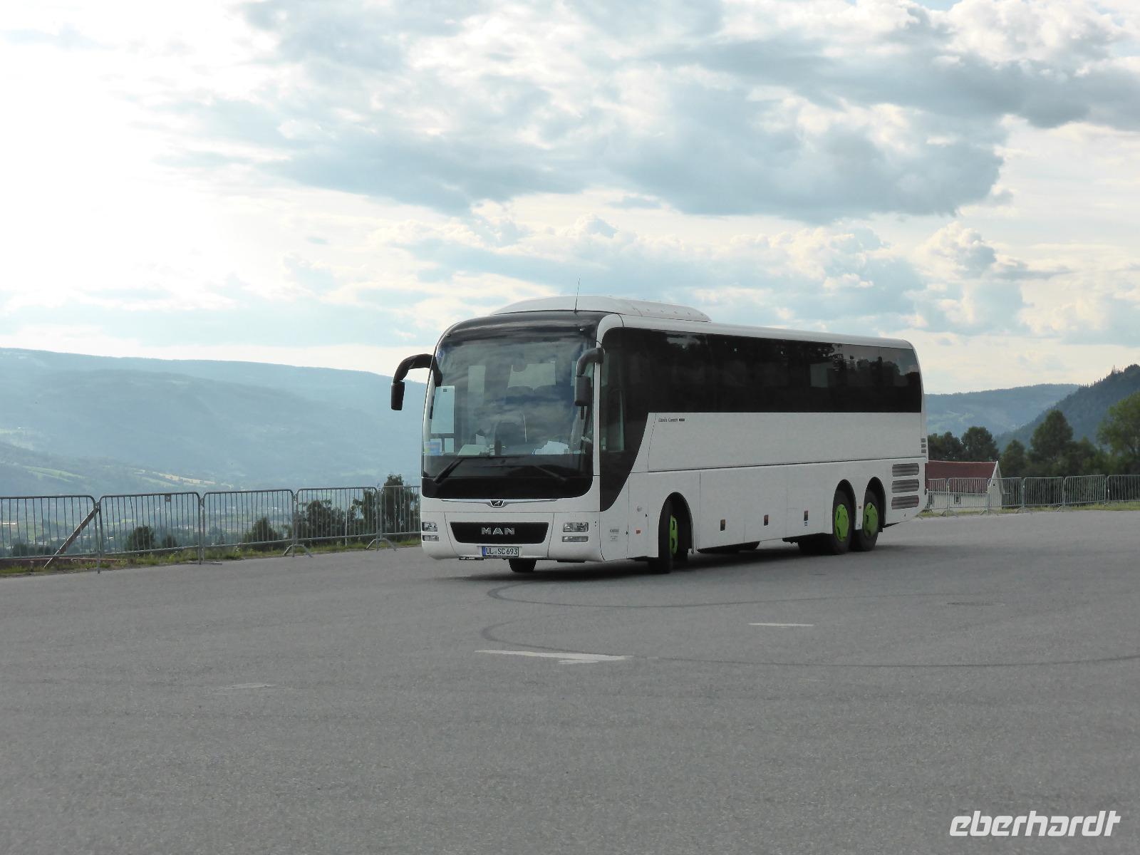 unser Bus &ndash; &copy; Claudia Bernhardt (Eberhardt TRAVEL)